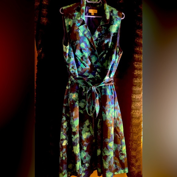 Shelby Palmer Dresses & Skirts - Midnight Floral Print Dress